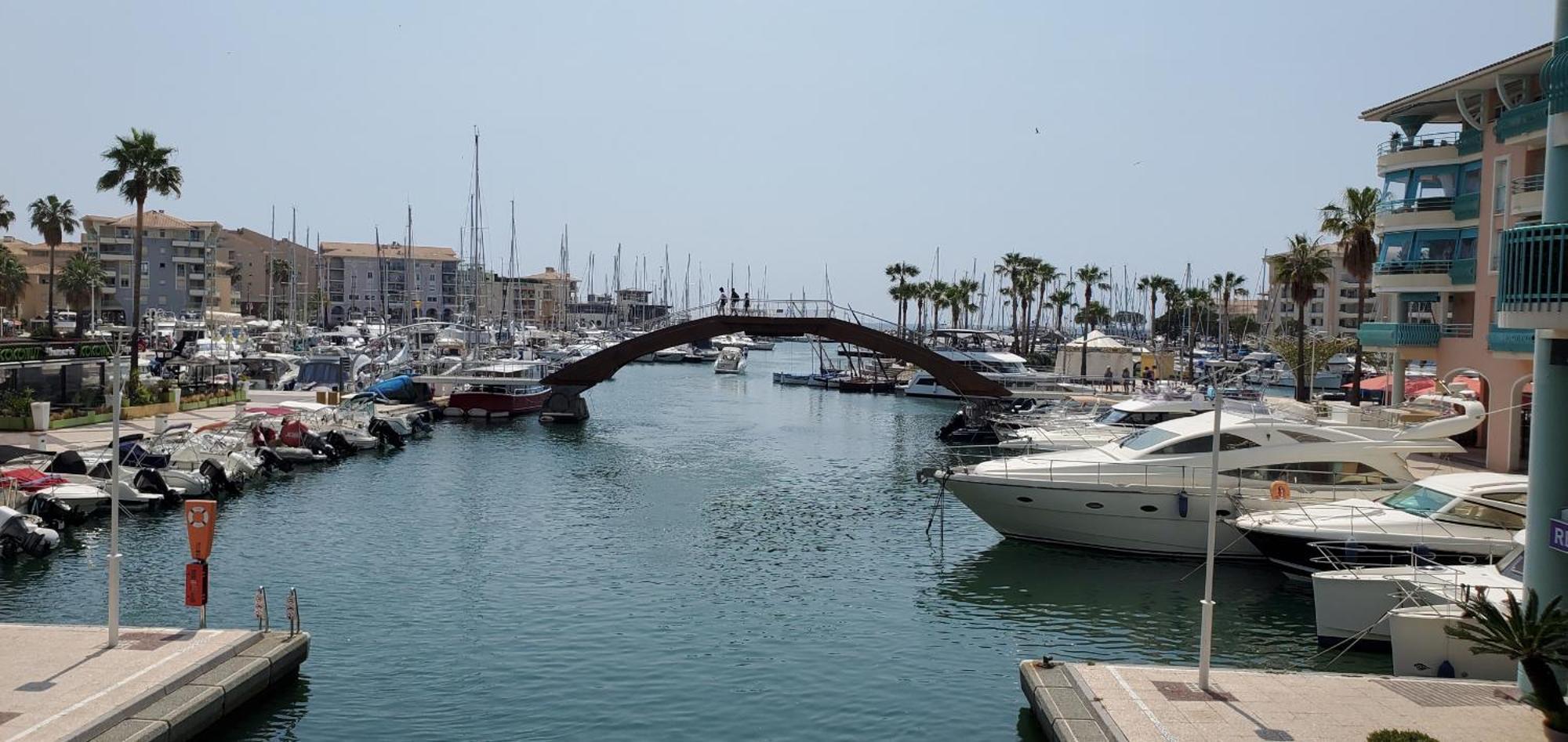Residence Cap Hermes, Incroyable Vue Sur Le Port, Fréjus エクステリア 写真