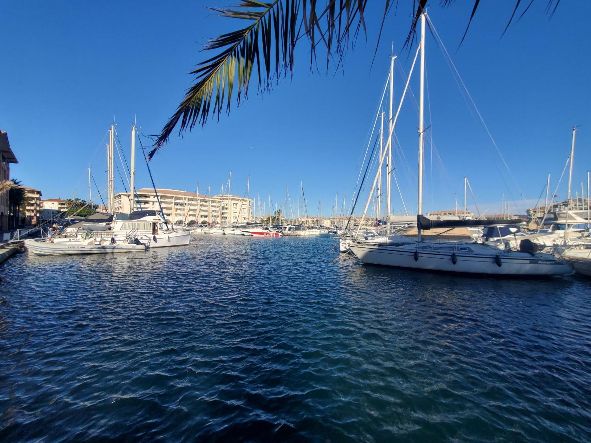 Residence Cap Hermes, Incroyable Vue Sur Le Port, Fréjus エクステリア 写真